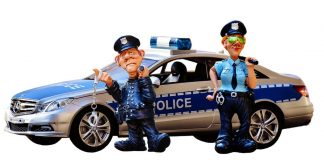 Требование за тонировку: как снять и законно ли оно?